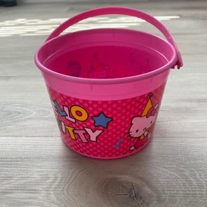 Hello Kitty Bucket